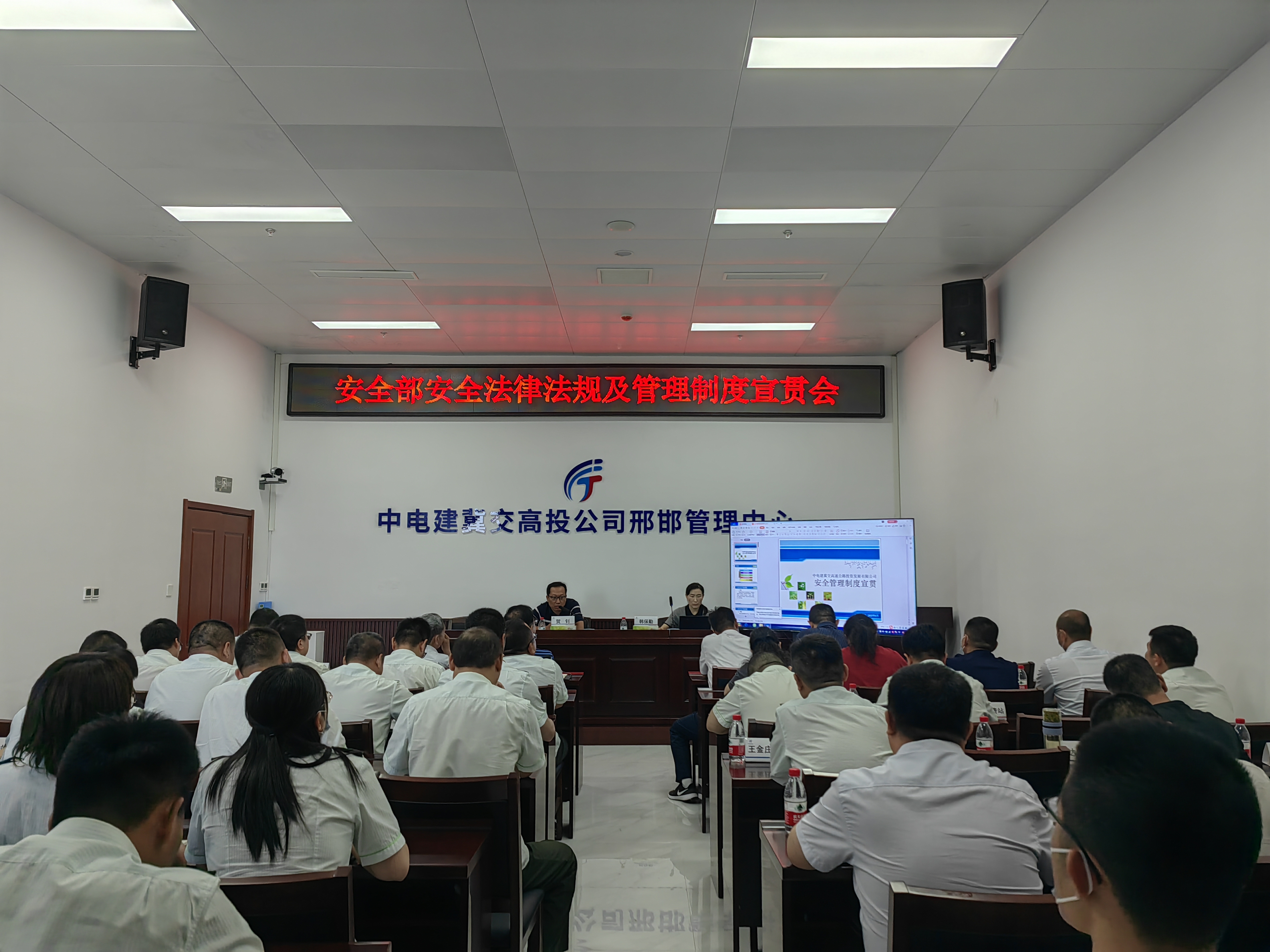 24630b626195ed61885990d2dae1afa.jpg