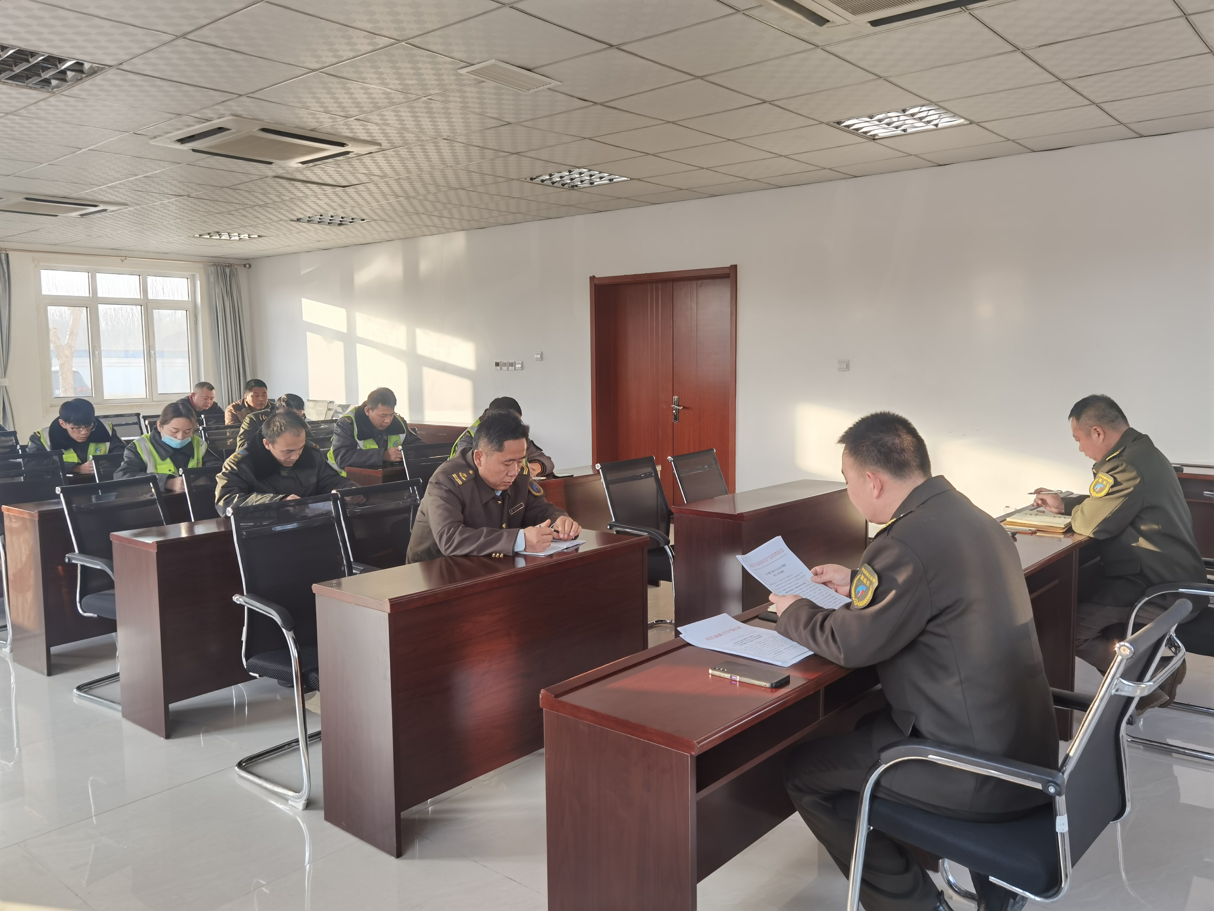 安全例会1.4-4.jpg