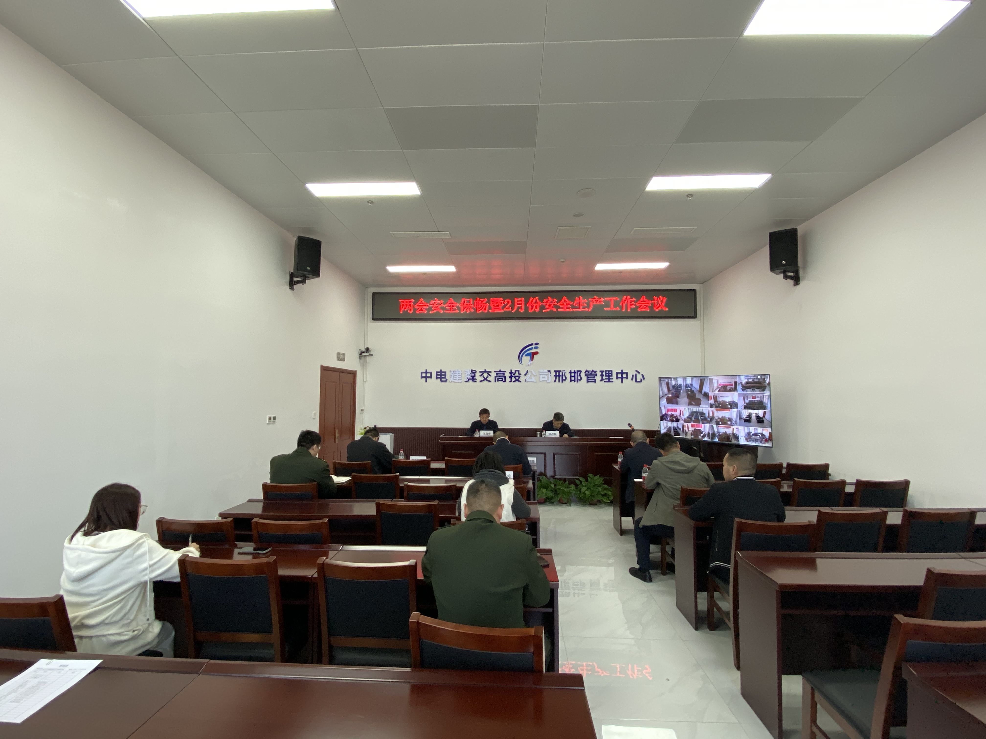 689a974bcc19db2dde4e9dce378cb3e.jpg 689a974bcc19db2dde4e9dce378cb3e.jpg