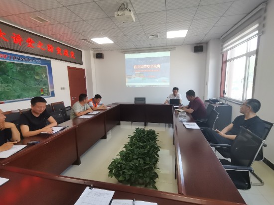 大讲堂.jpg 大讲堂.jpg