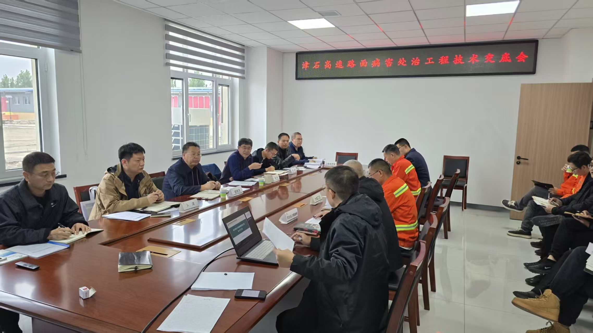 c1c6bb01b34be345840a39abb58afb0.jpg c1c6bb01b34be345840a39abb58afb0.jpg