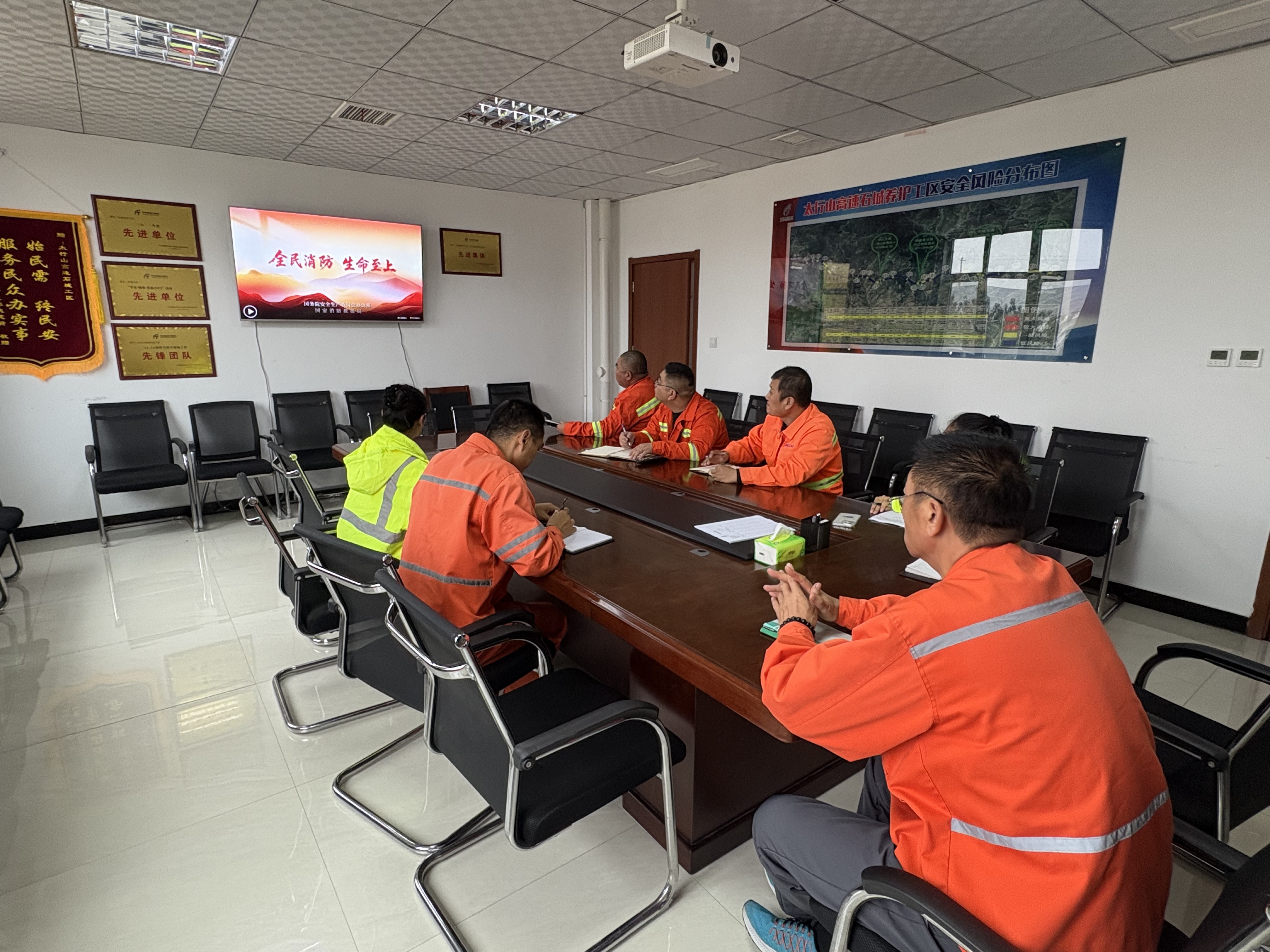 65fe0f931f7dbd86f799b884d0fa8ca2.jpg 65fe0f931f7dbd86f799b884d0fa8ca2.jpg