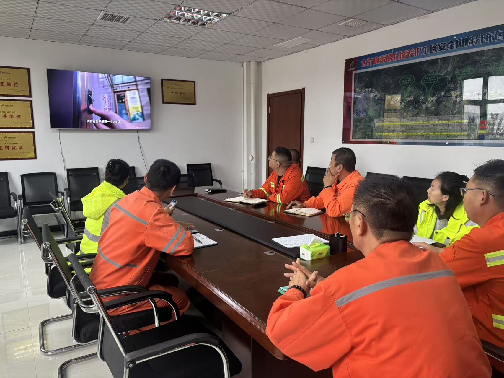 81619614761ce15cdaf8c0be42d93901.jpg 81619614761ce15cdaf8c0be42d93901.jpg