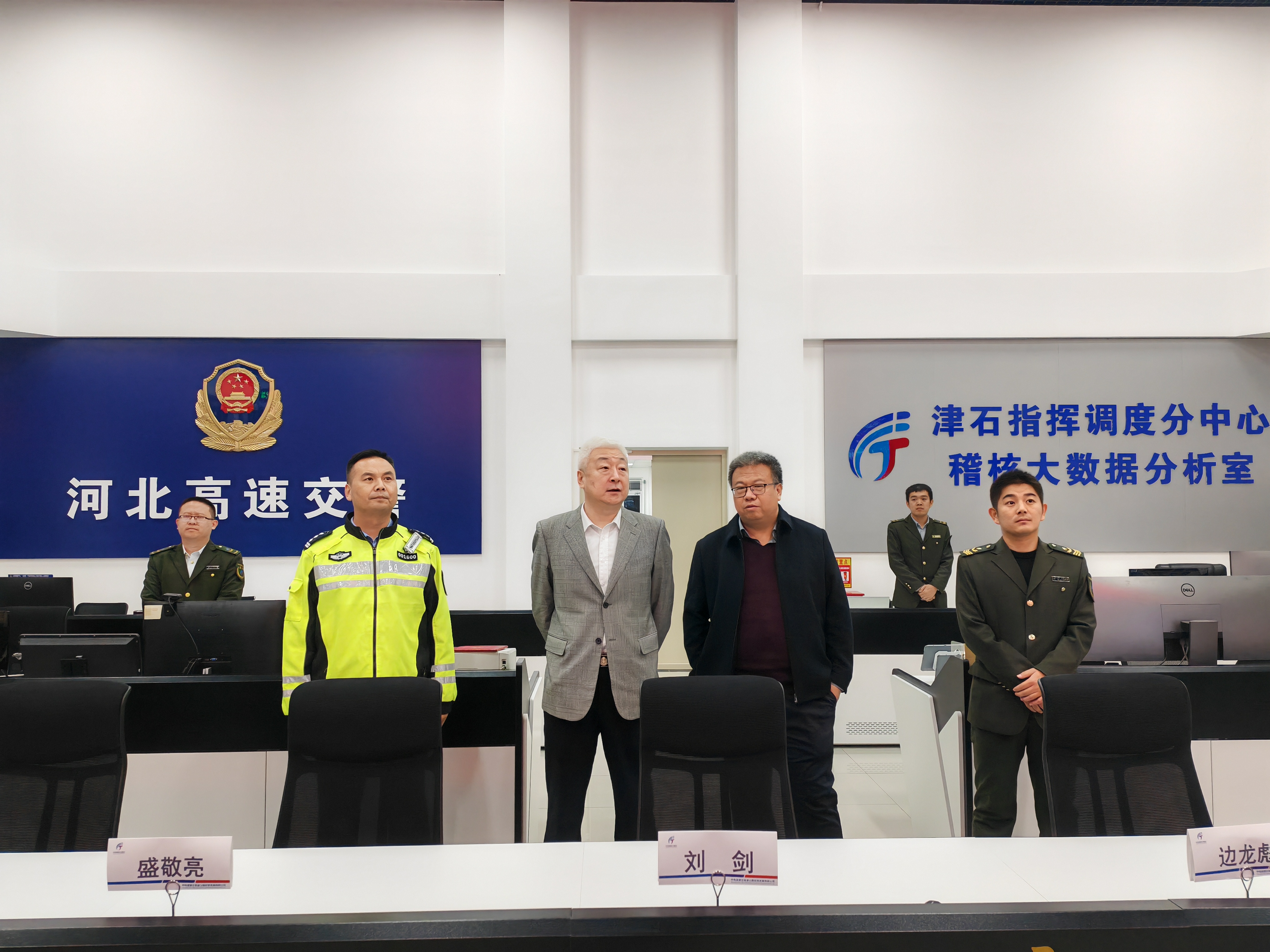 af6eb18515a33cd05ac6ff69f8e3521d.jpg af6eb18515a33cd05ac6ff69f8e3521d.jpg