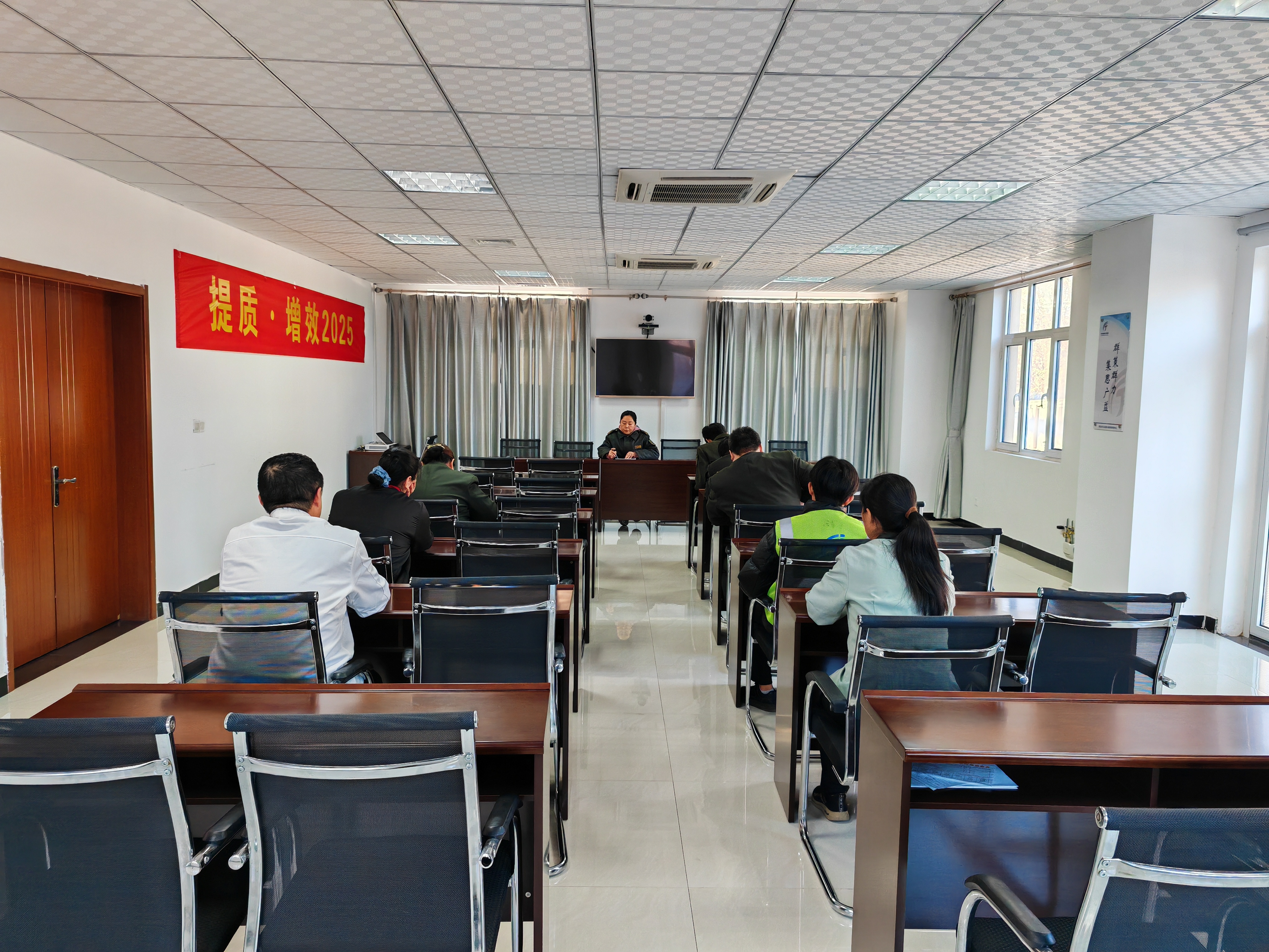 ce1ca8a0550a7915031263d0fd0f6834.jpg ce1ca8a0550a7915031263d0fd0f6834.jpg