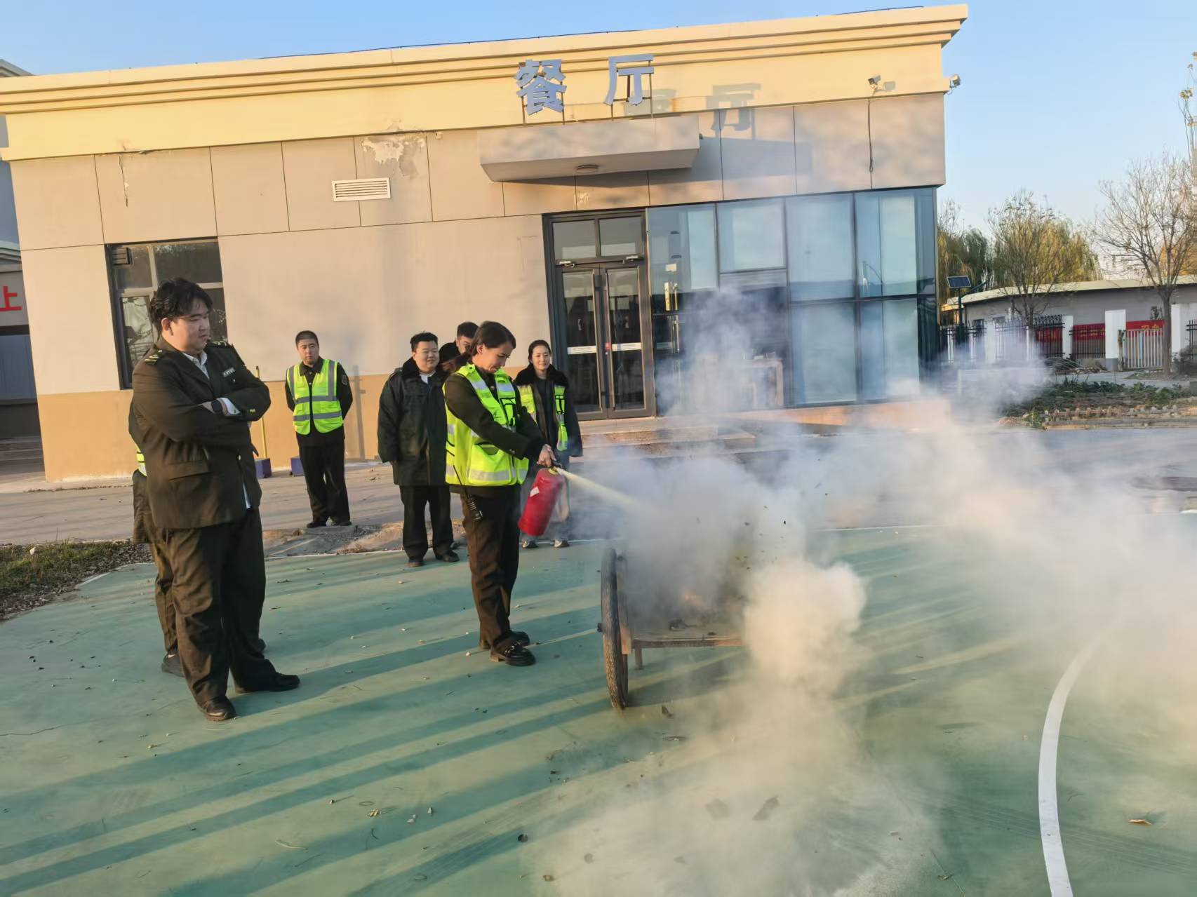 消防演练.jpg